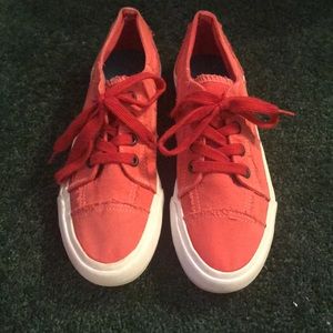 Red shoes size 7-7.5